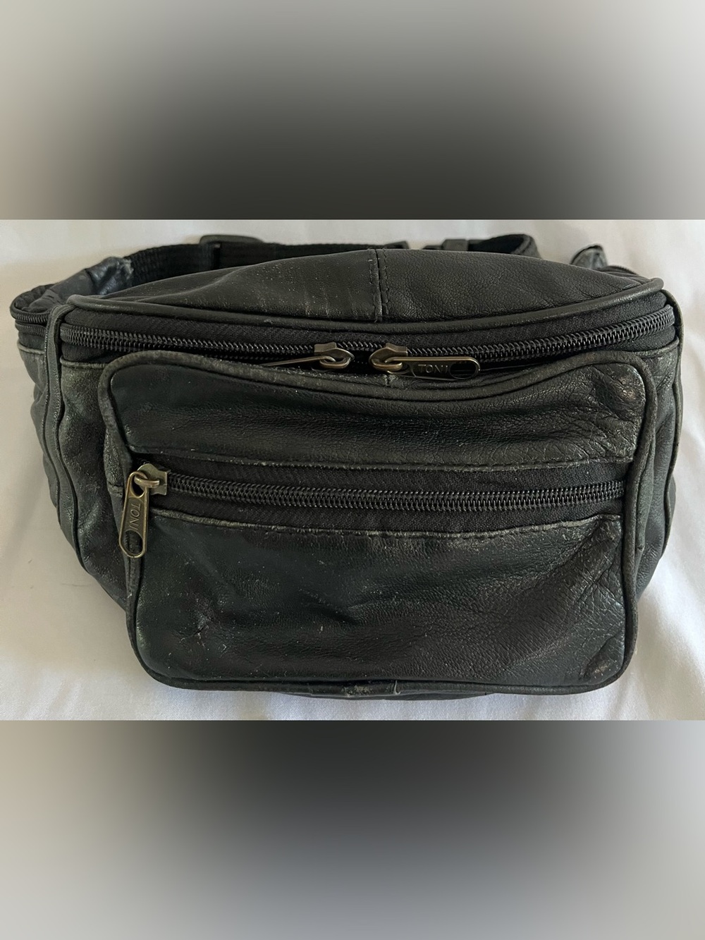 Vintage 90s Black Genuine Leather Crossbody Belt Bag